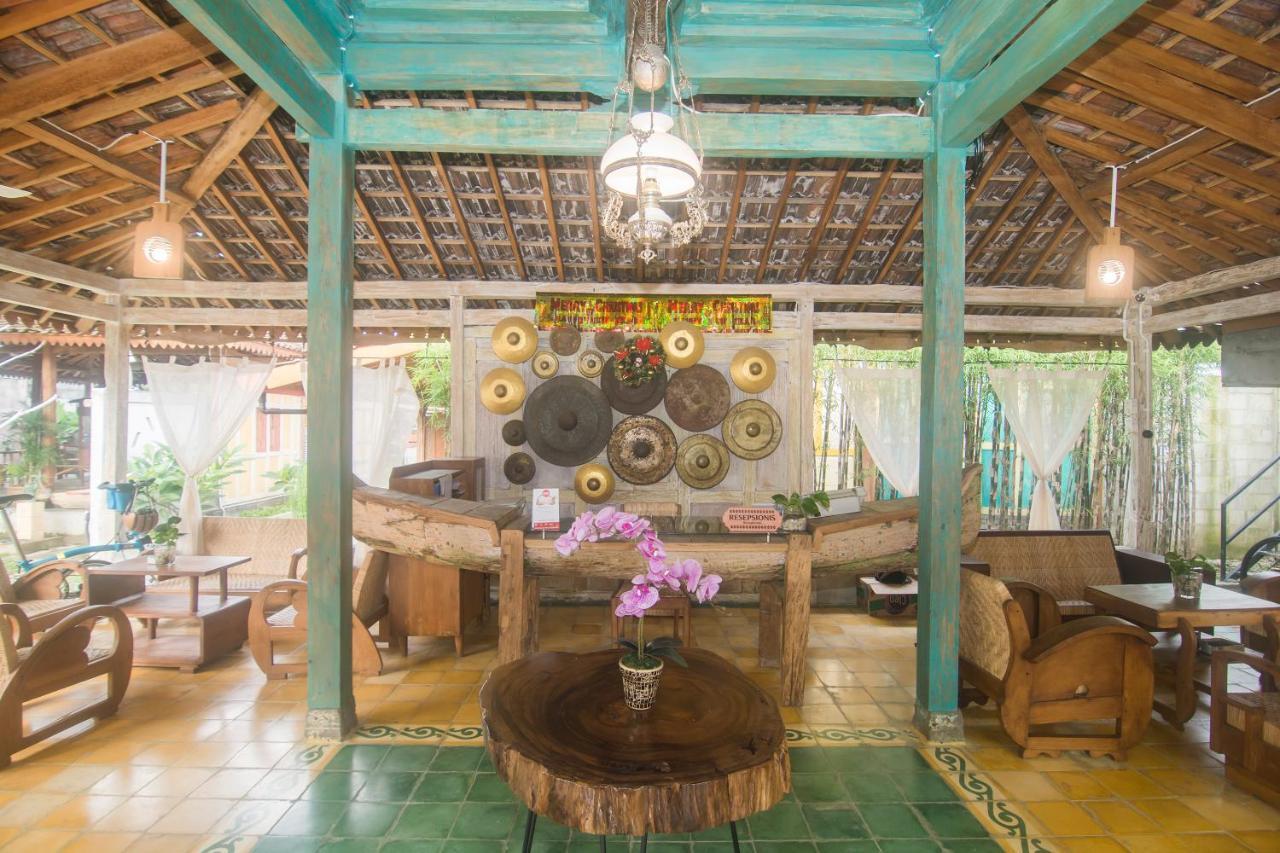 Kampung Lawasan Heritage Cottage Maguwo Exteriör bild