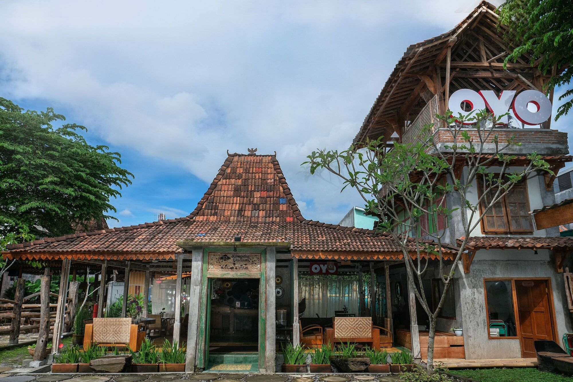 Kampung Lawasan Heritage Cottage Maguwo Exteriör bild